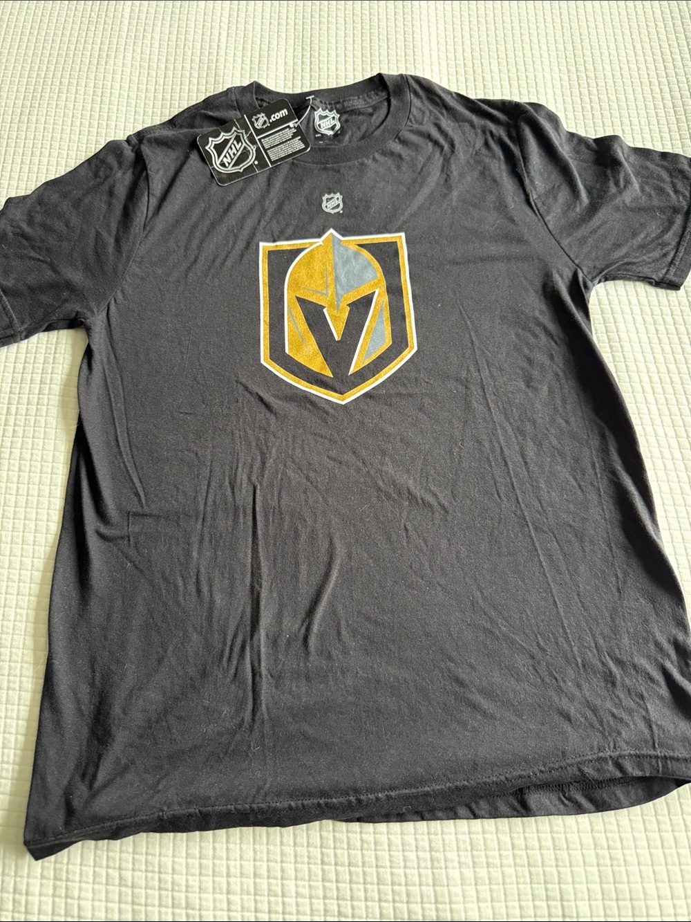 BRAND NEW W TAGS NHL Vegas wGolden Knights Black and Gold Shield Tee